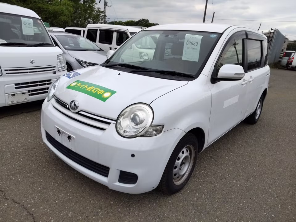 TOYOTA SIENTA