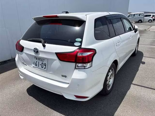 TOYOTA COROLLA FIELDER