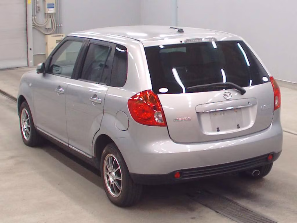 MAZDA VERISA