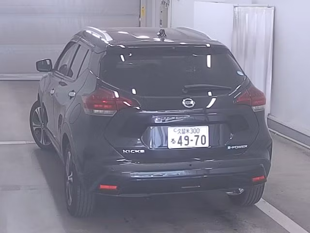 NISSAN KICKS