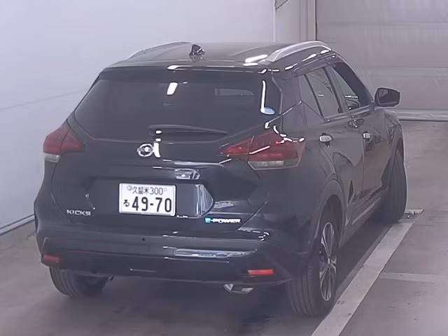 NISSAN KICKS