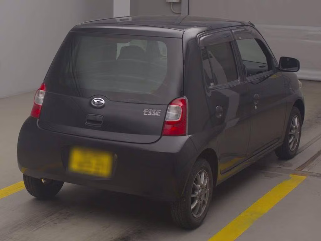 DAIHATSU ESSE
