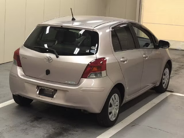 TOYOTA VITZ