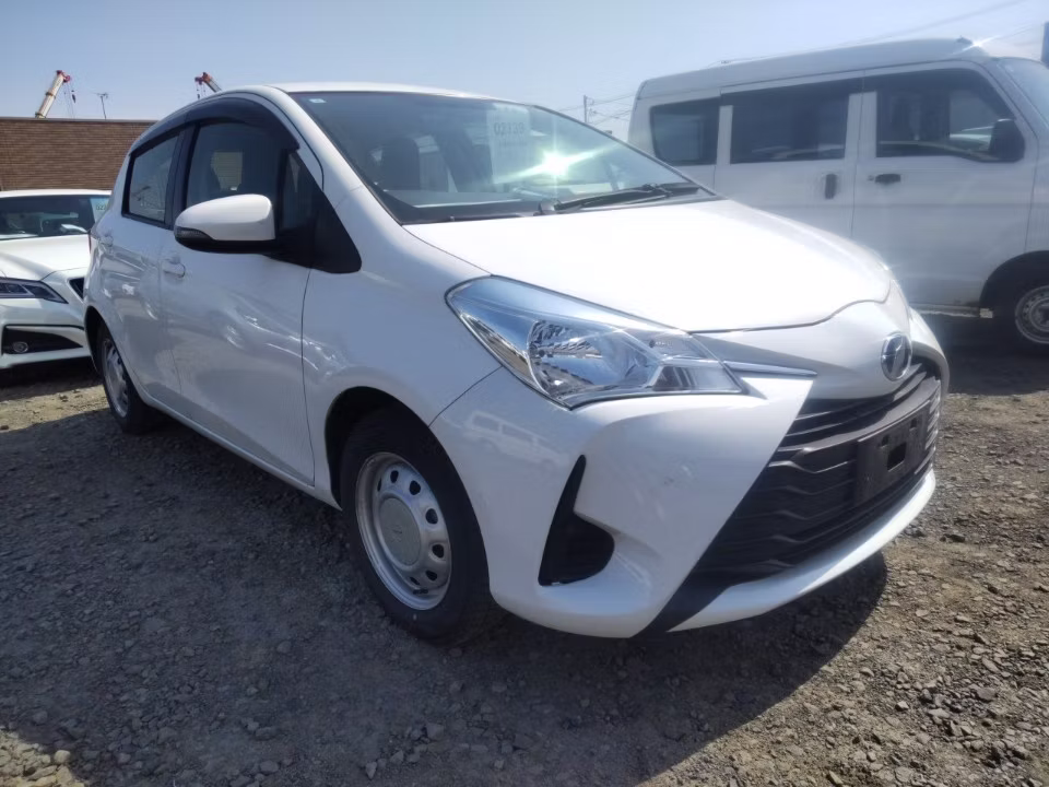 TOYOTA VITZ