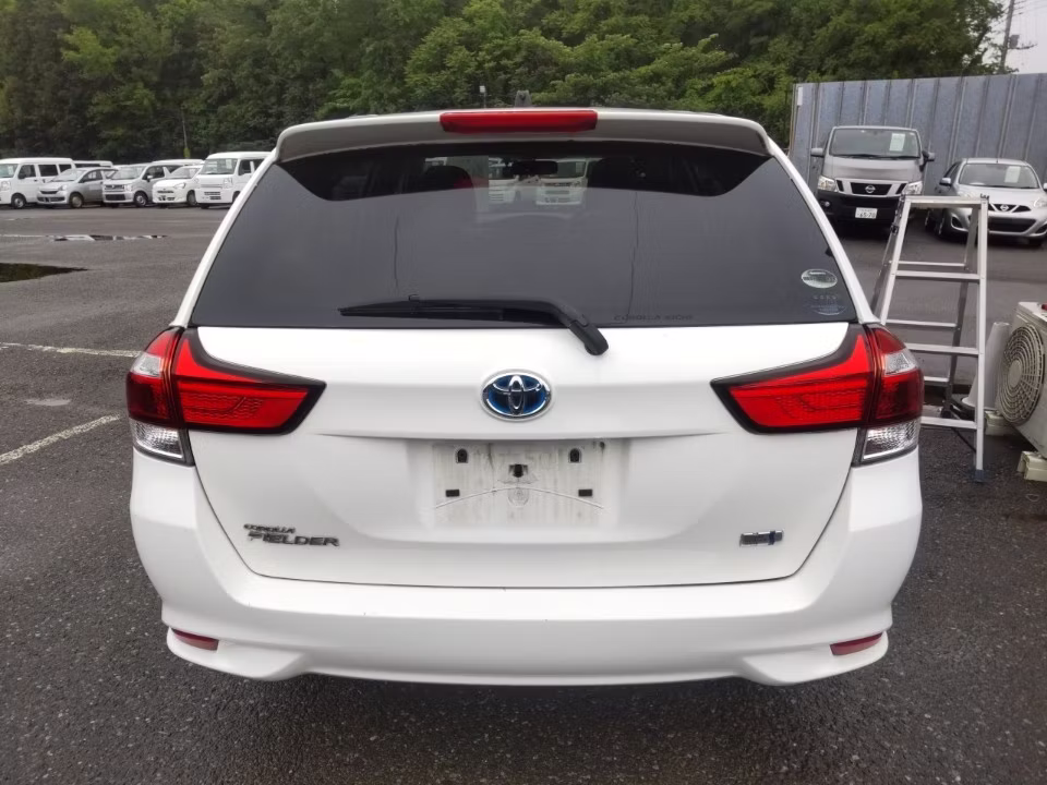 TOYOTA COROLLA FIELDER