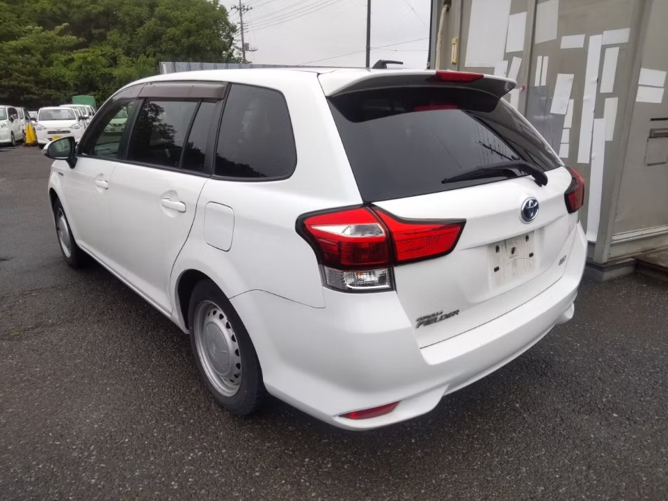 TOYOTA COROLLA FIELDER