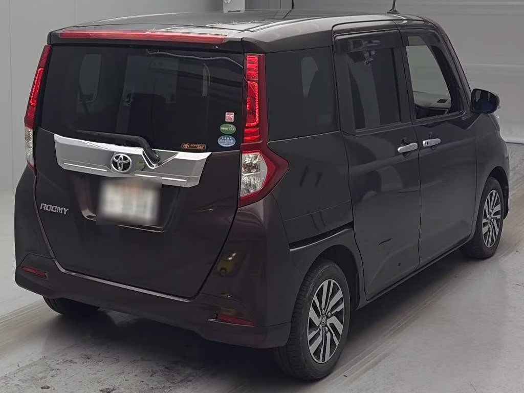 TOYOTA ROOMY