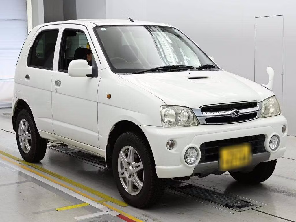 DAIHATSU TERIOS KID