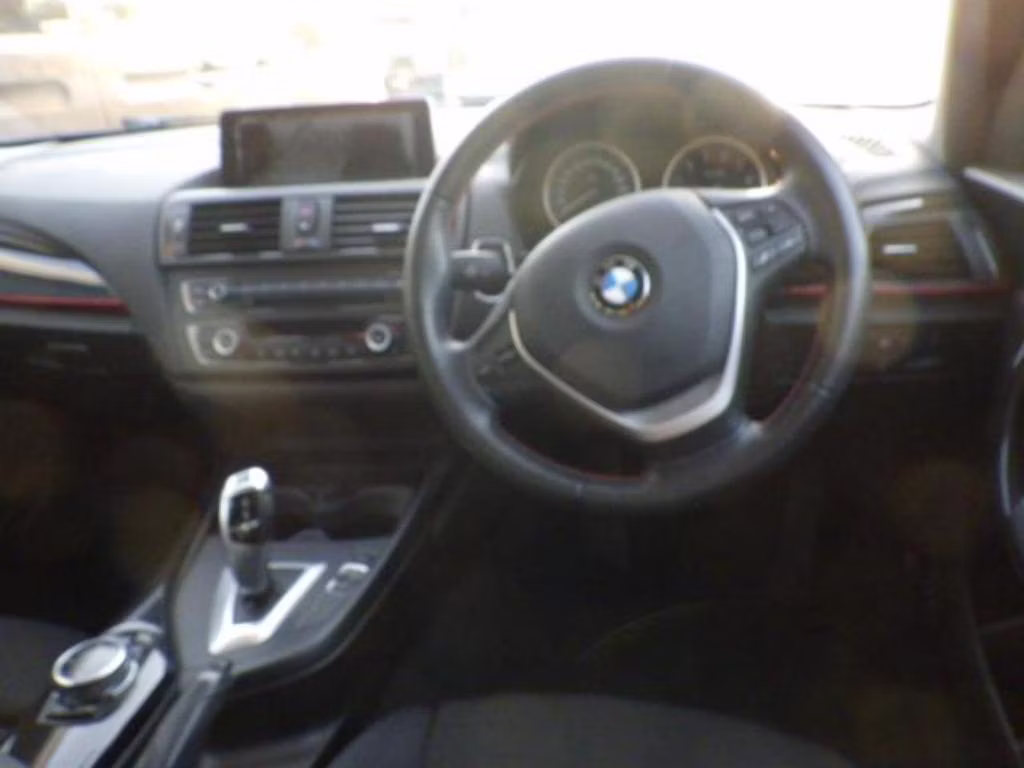 BMW 1-SERIES