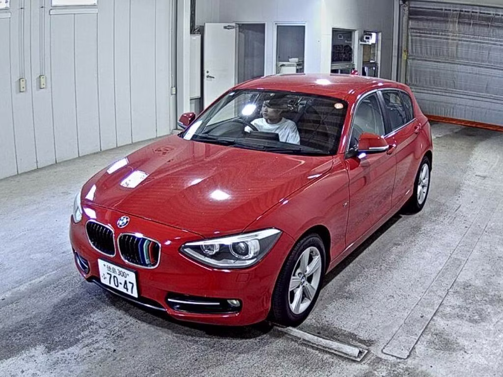 BMW 1-SERIES