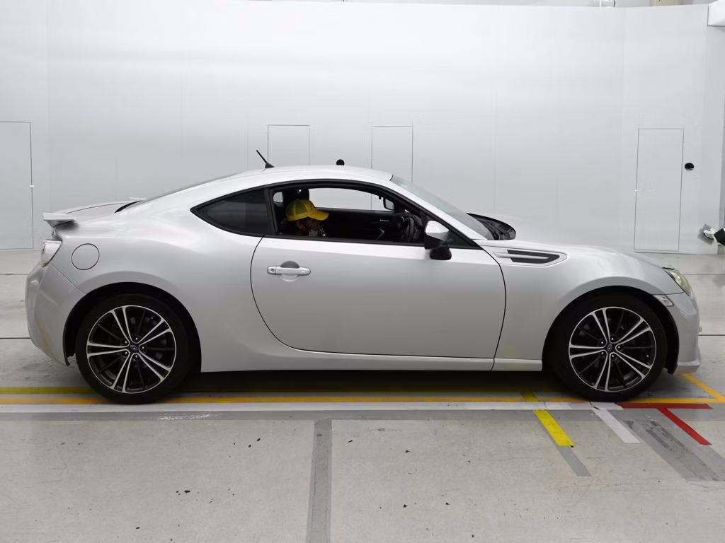 SUBARU BRZ