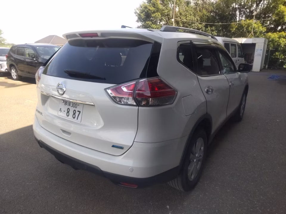 NISSAN X-TRAIL