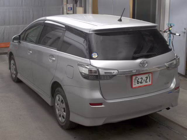 TOYOTA WISH