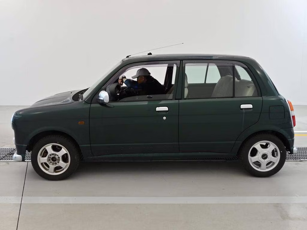 DAIHATSU MIRA GINO