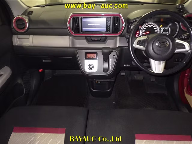 DAIHATSU BOON