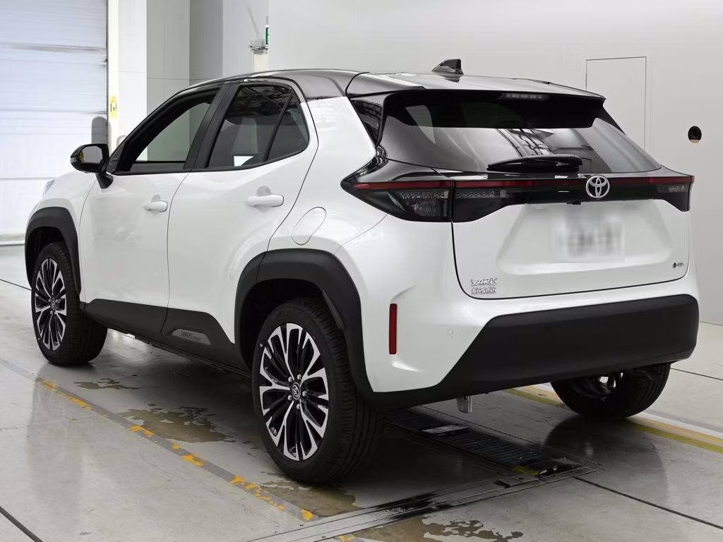 TOYOTA YARIS CROSS