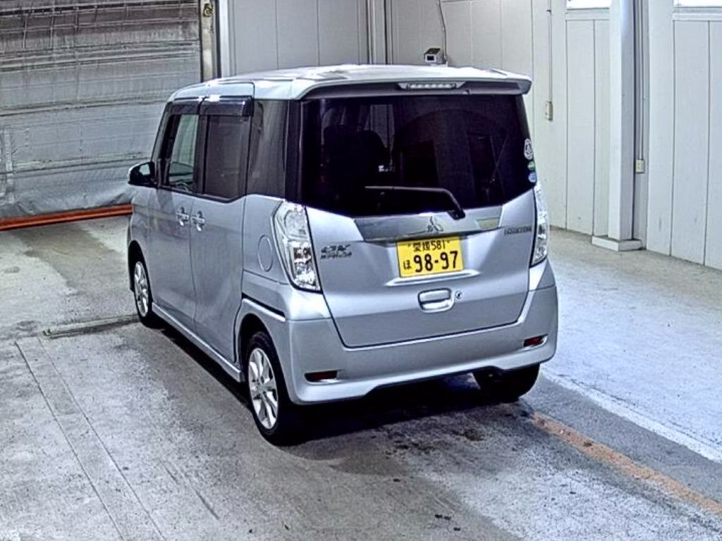 MITSUBISHI EK SPACE