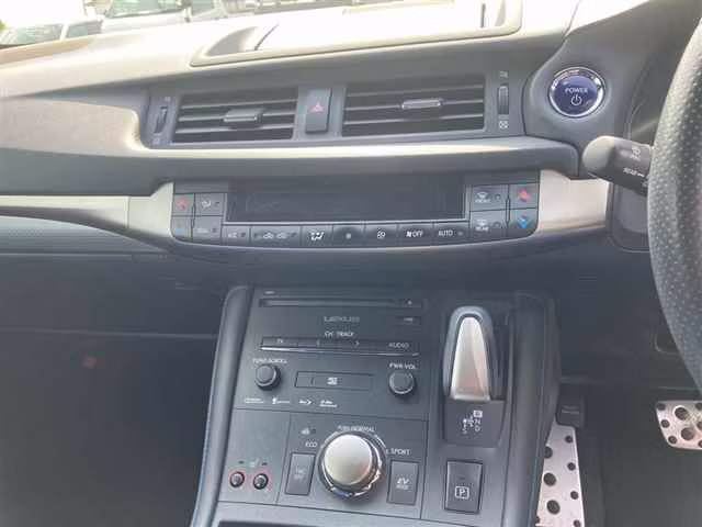 LEXUS CT200H