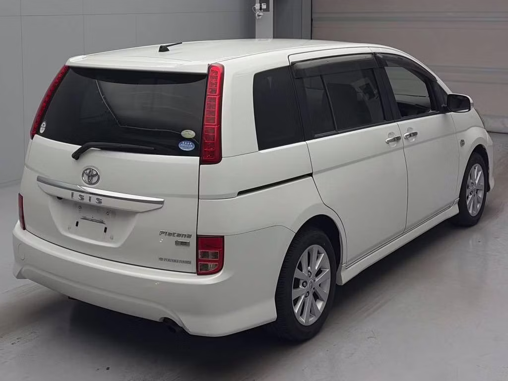 TOYOTA ISIS
