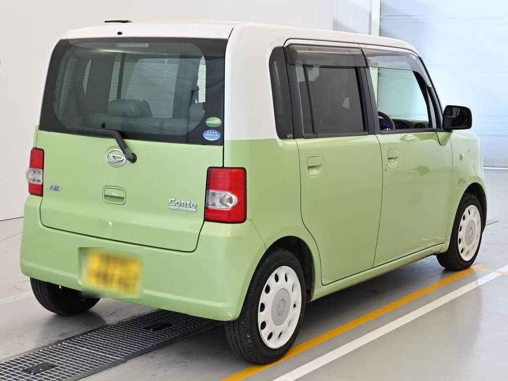 DAIHATSU MOVE CONTE