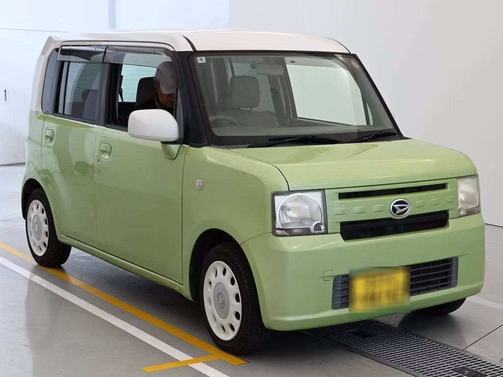 DAIHATSU MOVE CONTE