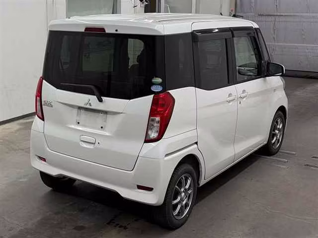 MITSUBISHI EK SPACE