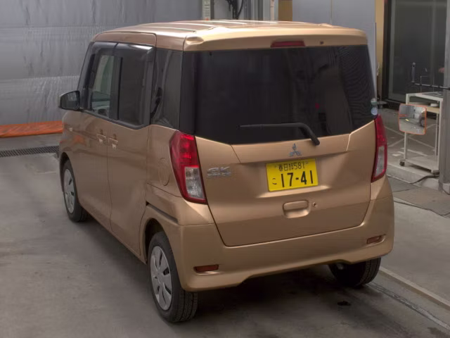 MITSUBISHI EK SPACE