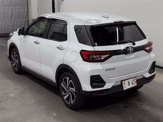 TOYOTA RAIZE