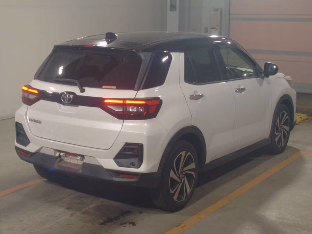 TOYOTA RAIZE