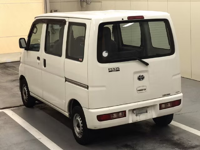 TOYOTA PIXIS VAN