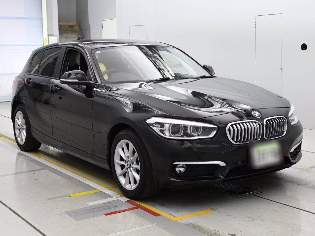BMW 1-SERIES