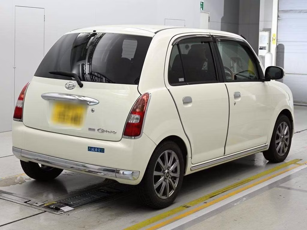 DAIHATSU MIRA GINO