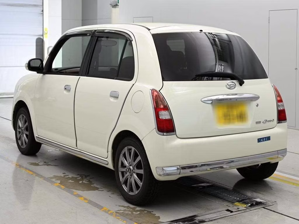 DAIHATSU MIRA GINO