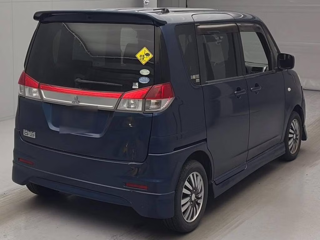 MITSUBISHI DELICA D:2