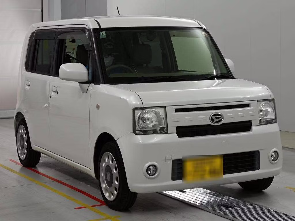 DAIHATSU MOVE CONTE