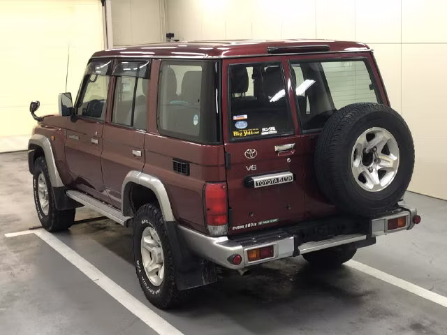 TOYOTA LAND CRUISER