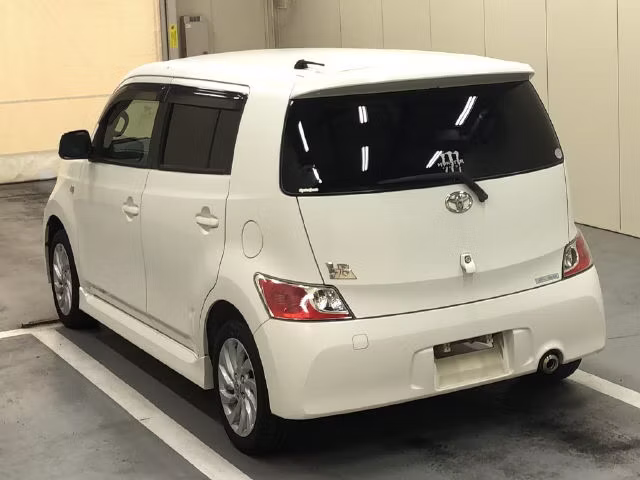 TOYOTA BB