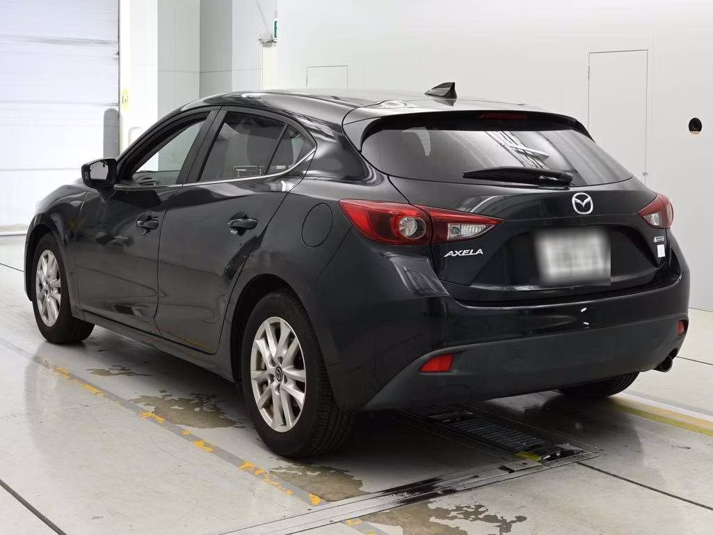 MAZDA AXELA