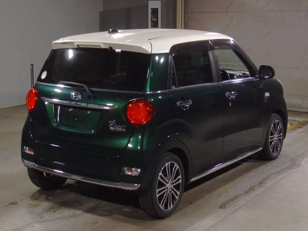DAIHATSU CAST