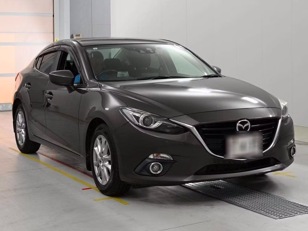 MAZDA AXELA