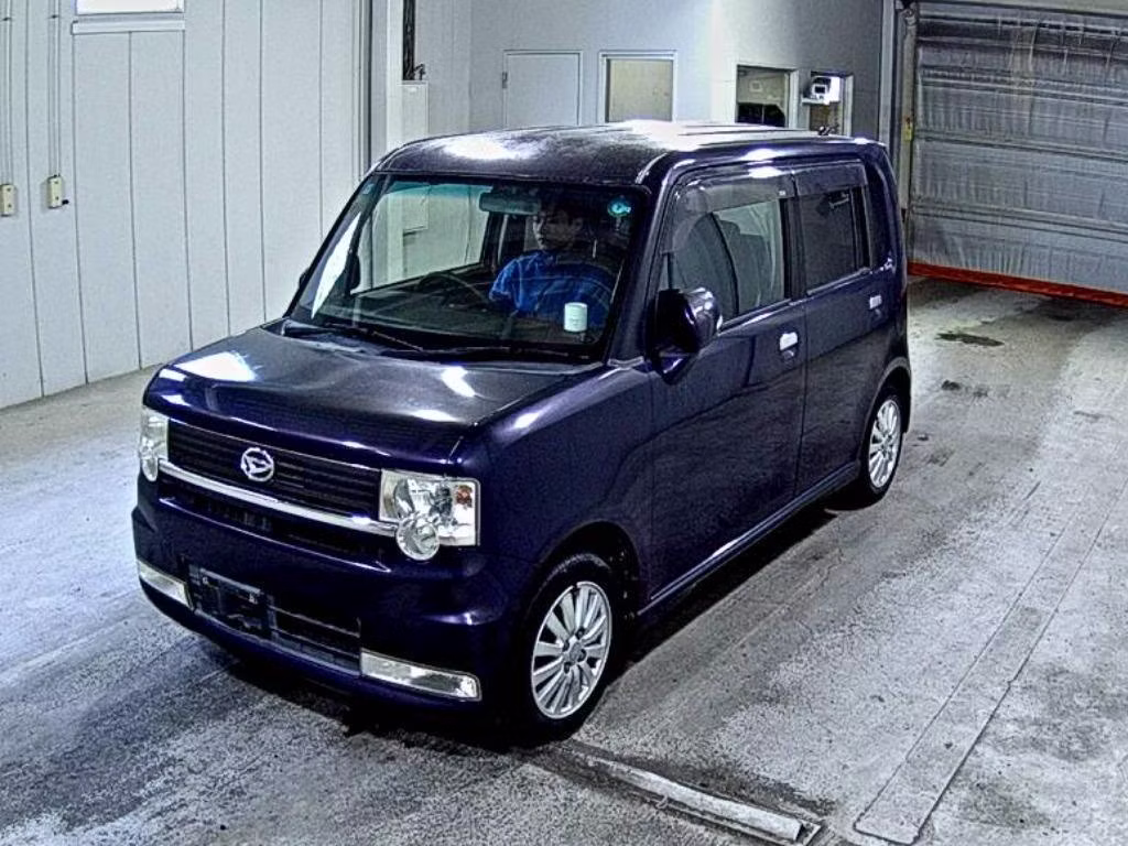 DAIHATSU MOVE CONTE
