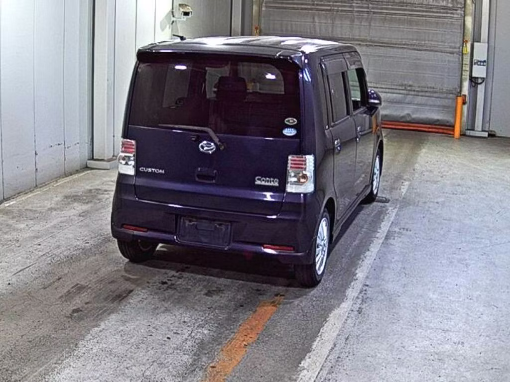 DAIHATSU MOVE CONTE