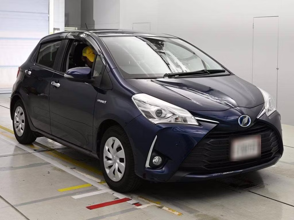 TOYOTA VITZ