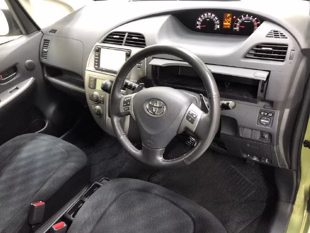 TOYOTA RACTIS