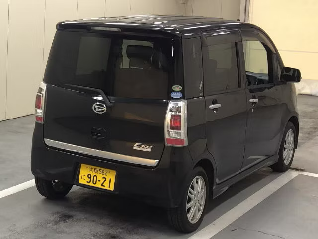 DAIHATSU TANTO EXE