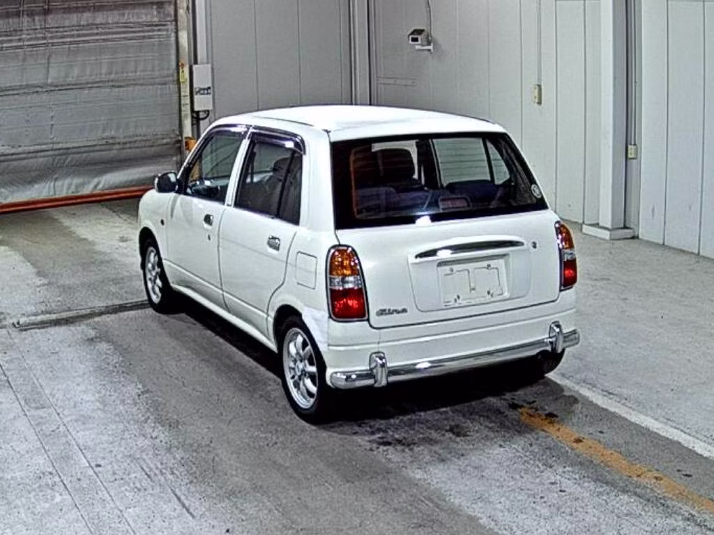 DAIHATSU MIRA GINO