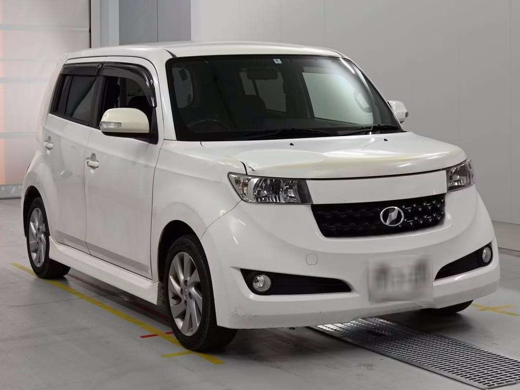 TOYOTA BB