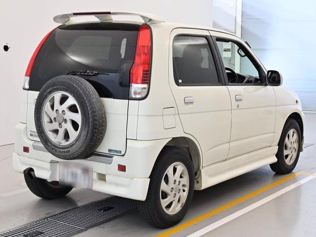 DAIHATSU TERIOS KID