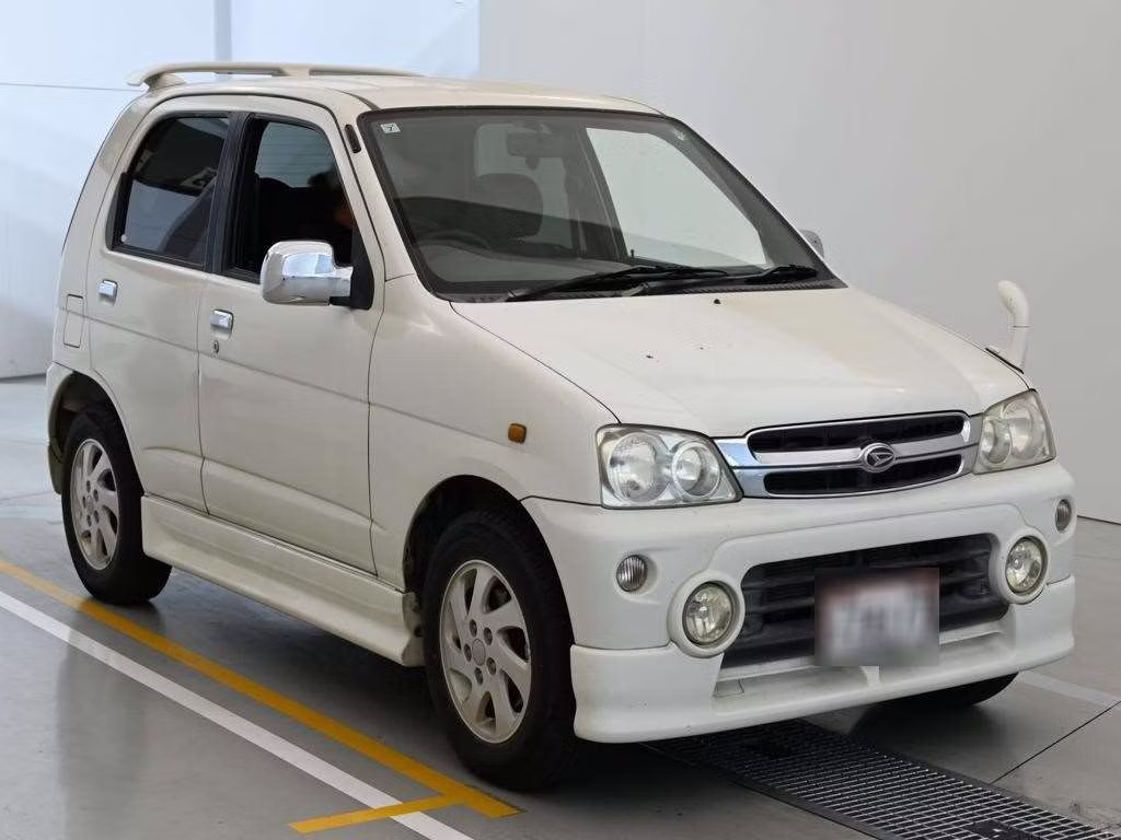 DAIHATSU TERIOS KID