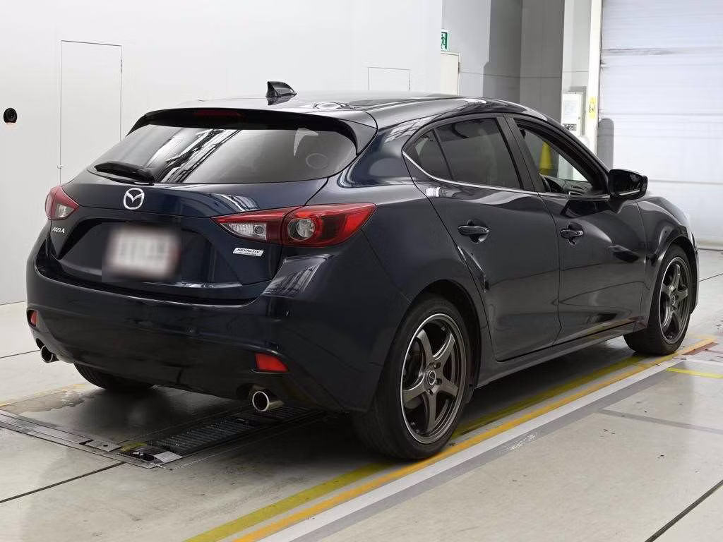 MAZDA AXELA